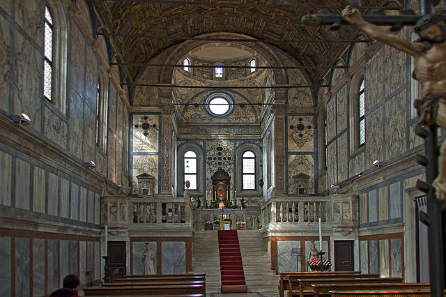 interieru-de-leglise-santa-maria-dei-miracoli-venise