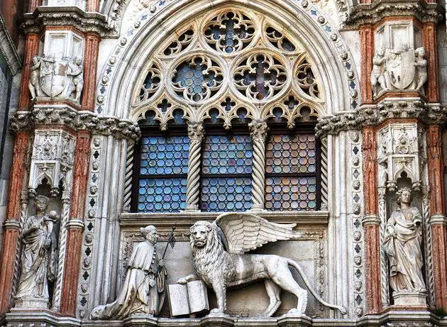 Porte Della Carta Palais des Doges Venise
