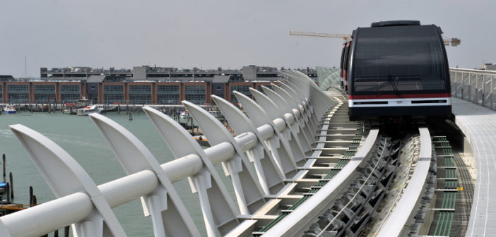 People Mover pour se rendre au port de croisière de Venise