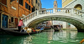 Comment aller à Venise depuis Paris : voiture, trains, avions pas chers Quel est le meilleur moyen de voyager à Venise ?